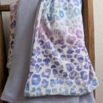 Musselin-Decke mit Leo-Design in Pastell