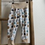 Pumphose mit Monster-Motiv